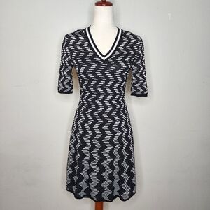 MISSONI Black and White Knit Chevron Print Fit and Flare Dress Size 44